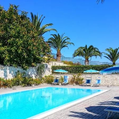 Aparthotel Residence Amica *